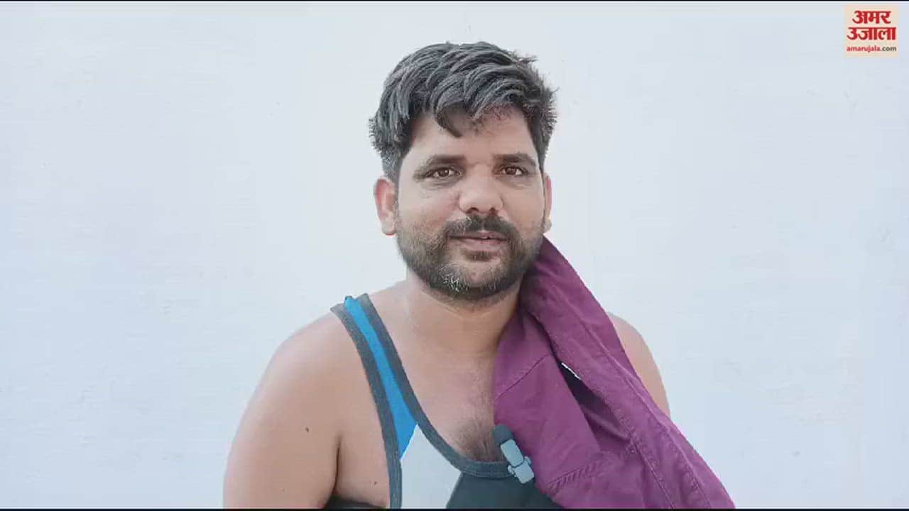 VIDEO : LOK SABHA ELECTION 2024 Disabled person reached Jaunpur from Delhi FOR vote