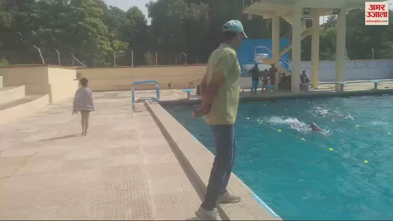 VIDEO : thirty member team will show skills swimming in varanasi players selected in sub-junior and junior categories