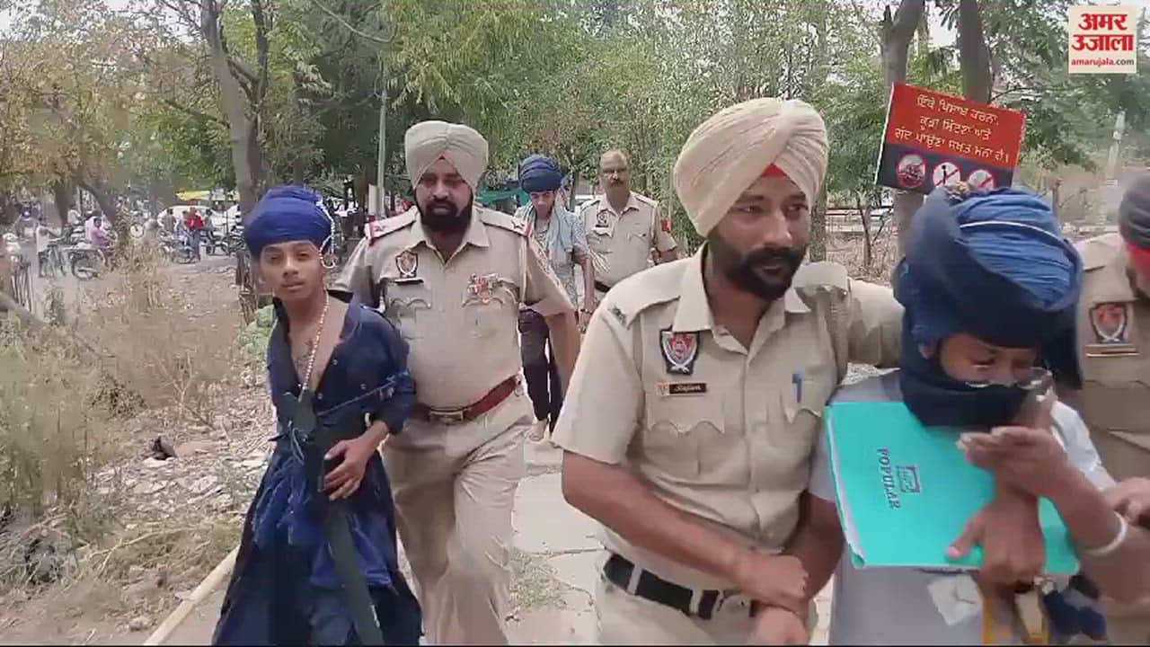 VIDEO : Dispute between Nihangs and police in Jalandhar