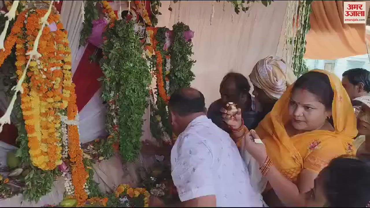 VIDEO : Jyeshtha Purnima 2024 Lord Jagannath bath with water in ganga three idols were duly worshipped