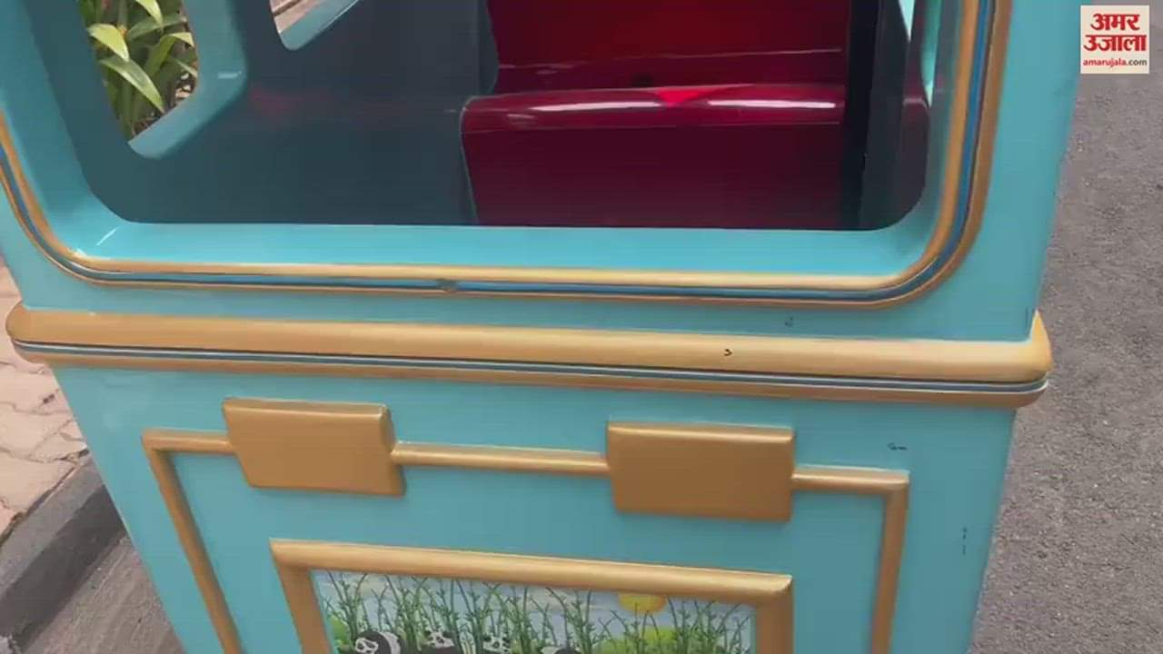 VIDEO : Child Died after toy train overturned in mall in chandigarh