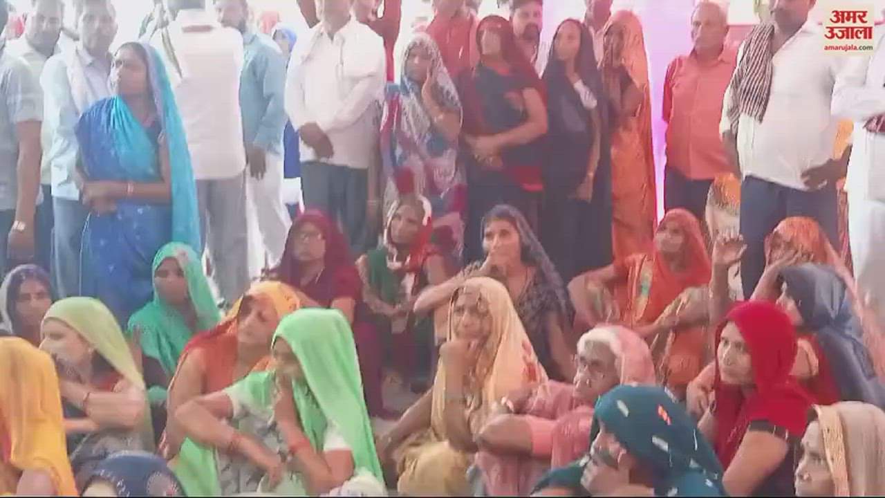 VIDEO : MP babu singh kushwaha took cognizance death of old man land dispute in varanasi reached the house