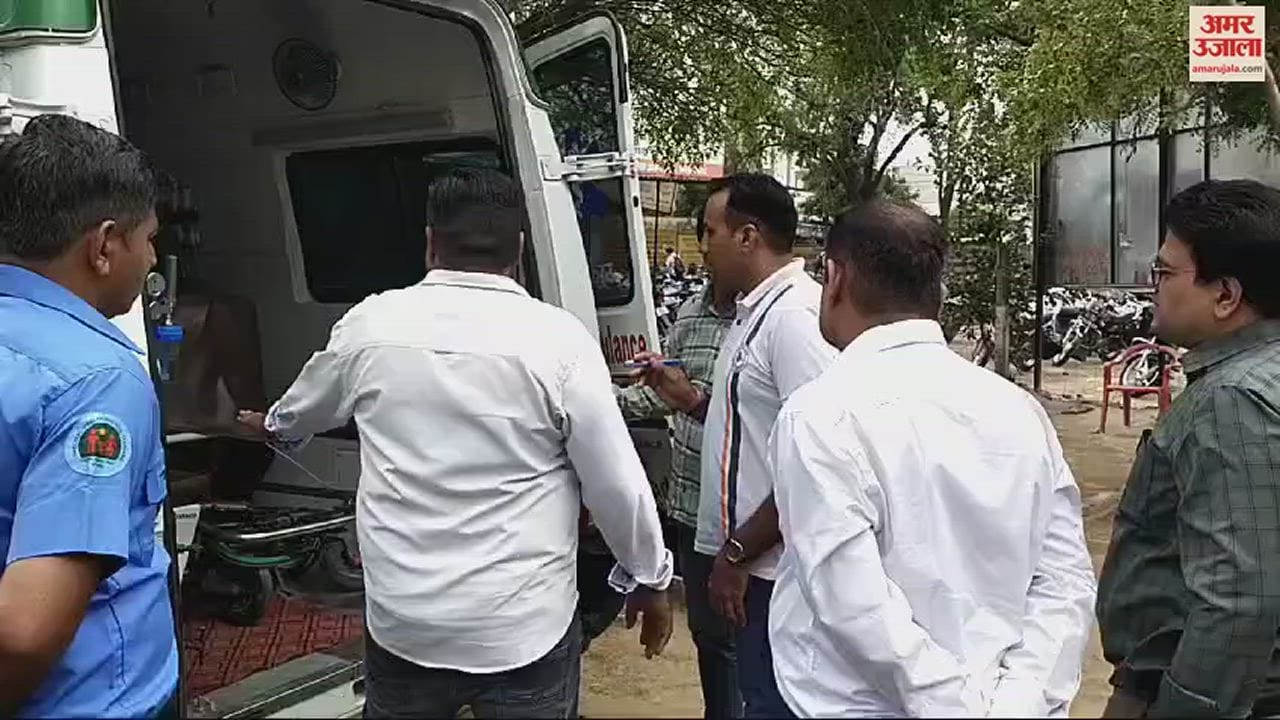 VIDEO : फतेहाबाद में सीएम फ्लाइंग ने नागरिक अस्पताल में की छापेमारी, हाजिरी रजिस्टर और एंबुलेंस में सामान जांचा