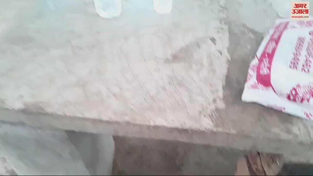 VIDEO : XEN threatens farmers with FIR, the matter is of irrigation problem; video goes viral