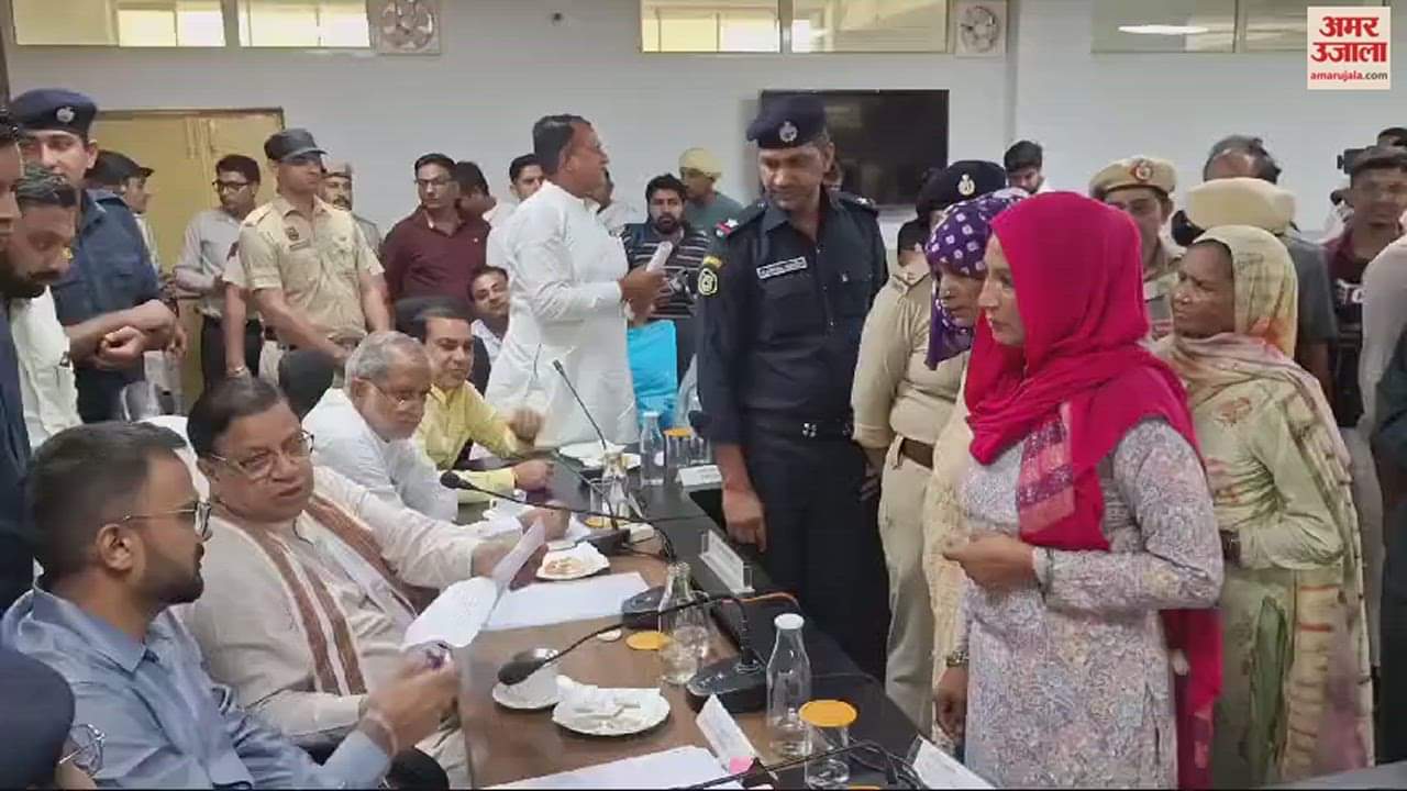 VIDEO : कैथल में अधिकारियों के बैठक में नहीं पहुंचने पर भड़के मंत्री डॉ. कमल गुप्ता