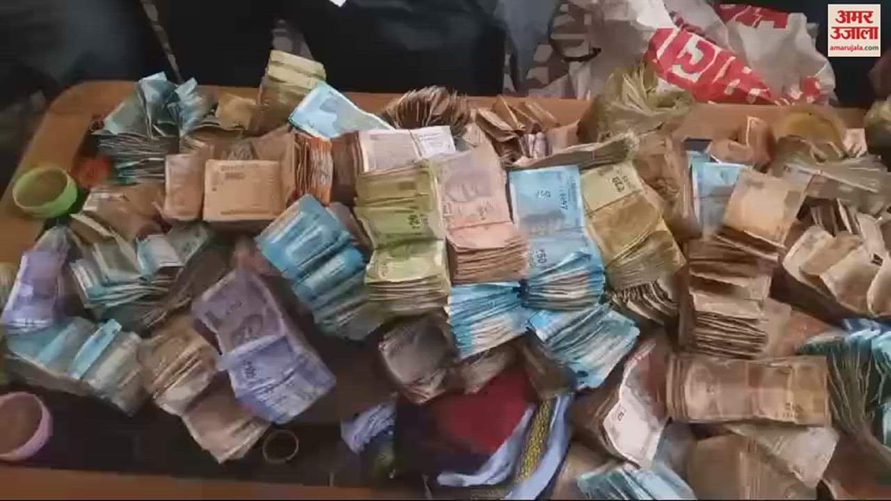 VIDEO : Counting of money from donation boxes of Vindhyavasini Darbar begins
