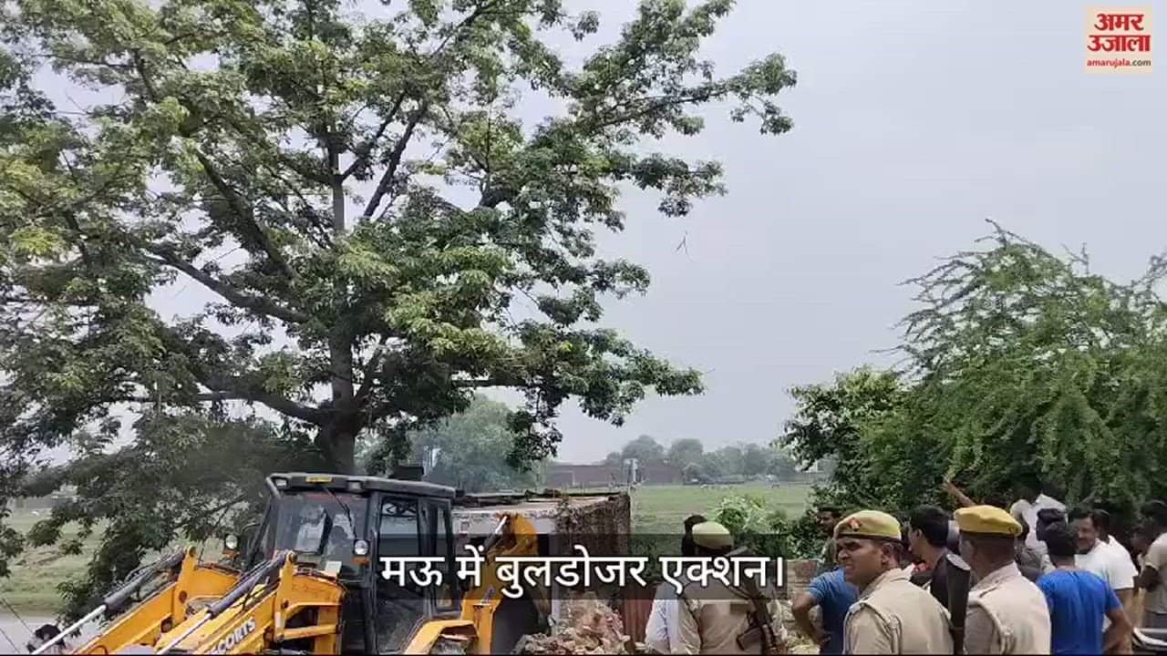 VIDEO : Bulldozer Action On Ten Illegal Encroachments Made On Banks Of Tamsa River Mau