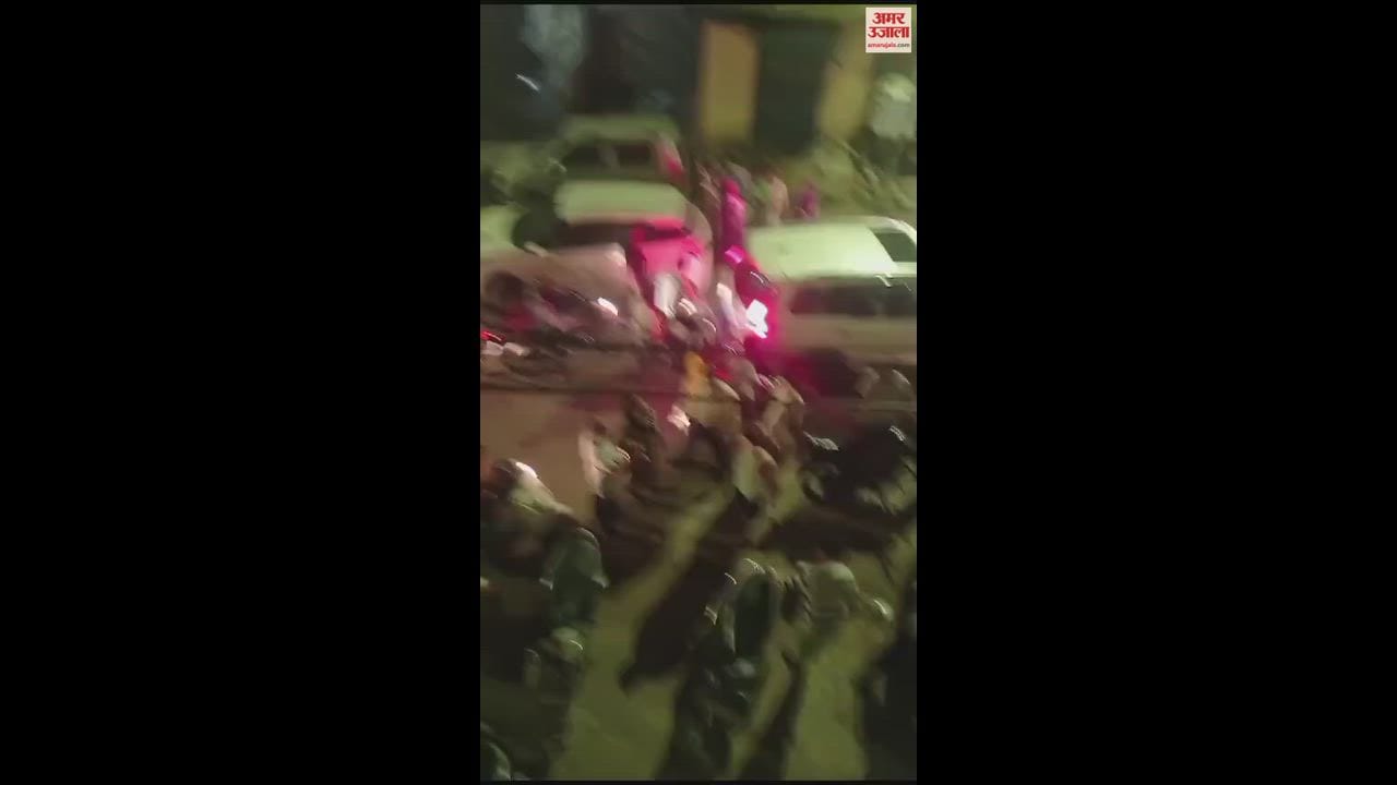 VIDEO : किशोर ने पहले तेज रफ्तार कार से कई वाहनों को मारी टक्कर, रोका तो साथियों को बुलाकर की मारपीट