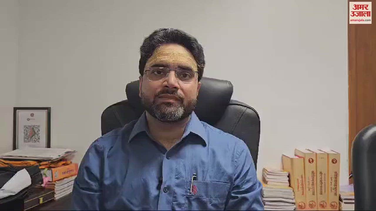 VIDEO : Kashi Vishwanath Temple CEO cleared the confusion of the visitors said this about Baba darshan