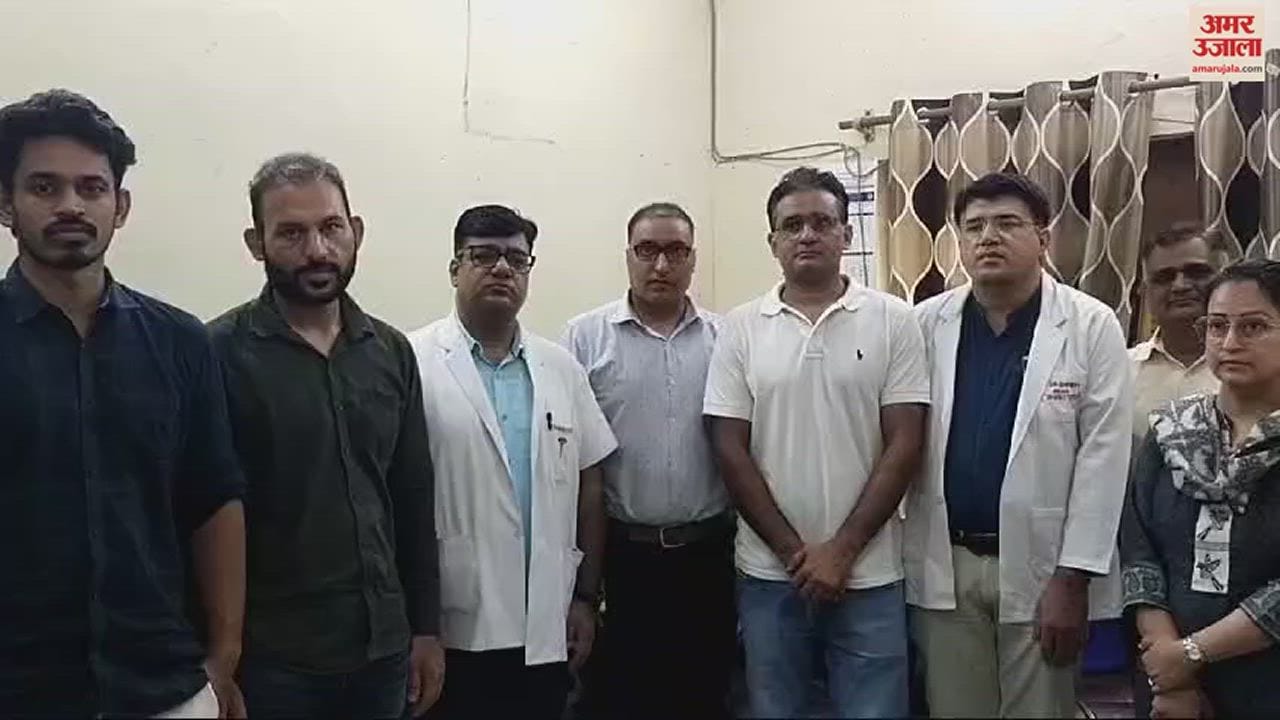 VIDEO : नागरिक अस्पताल फतेहाबाद में मांगों को लेकर डॉक्टरों ने दो घंटे की हड़ताल