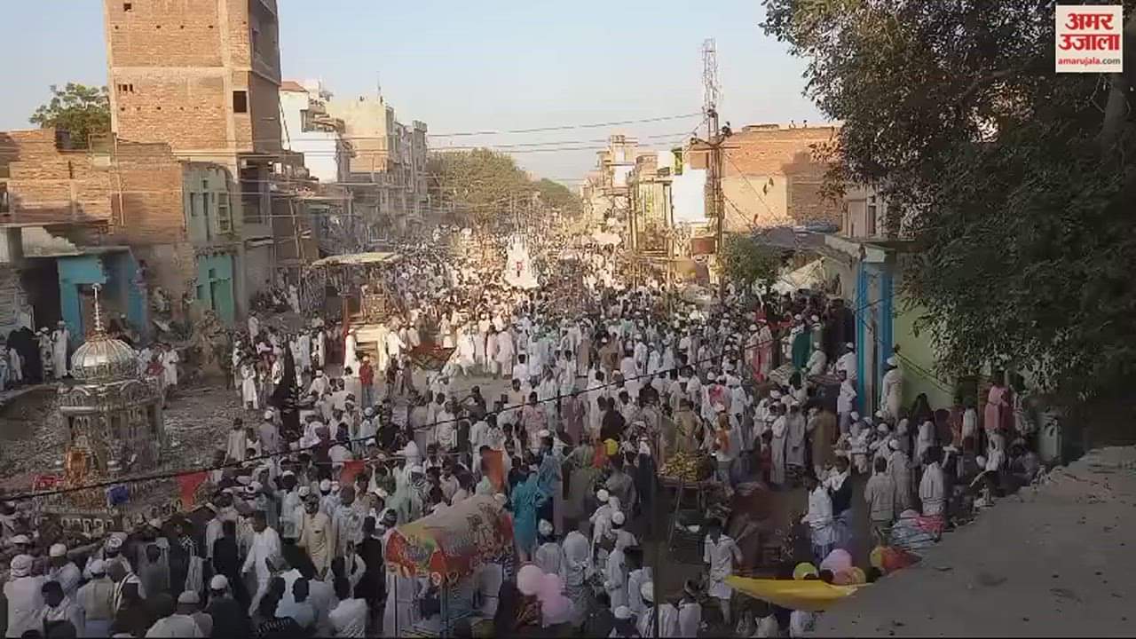 VIDEO : Processions were taken out in Varanasi on the occasion of Muharram chants of Ya Hussain reverberated