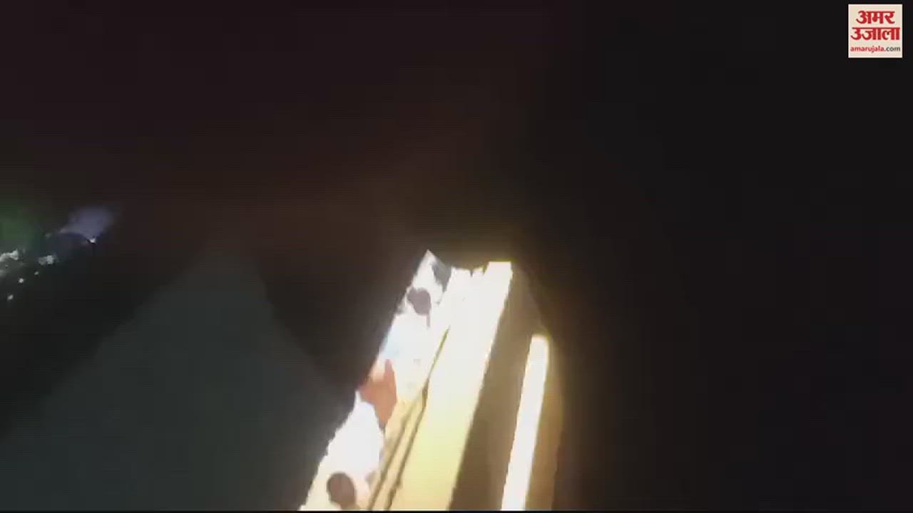 VIDEO : Cylinder fire caused stampede the fair police and fire brigade controlled this