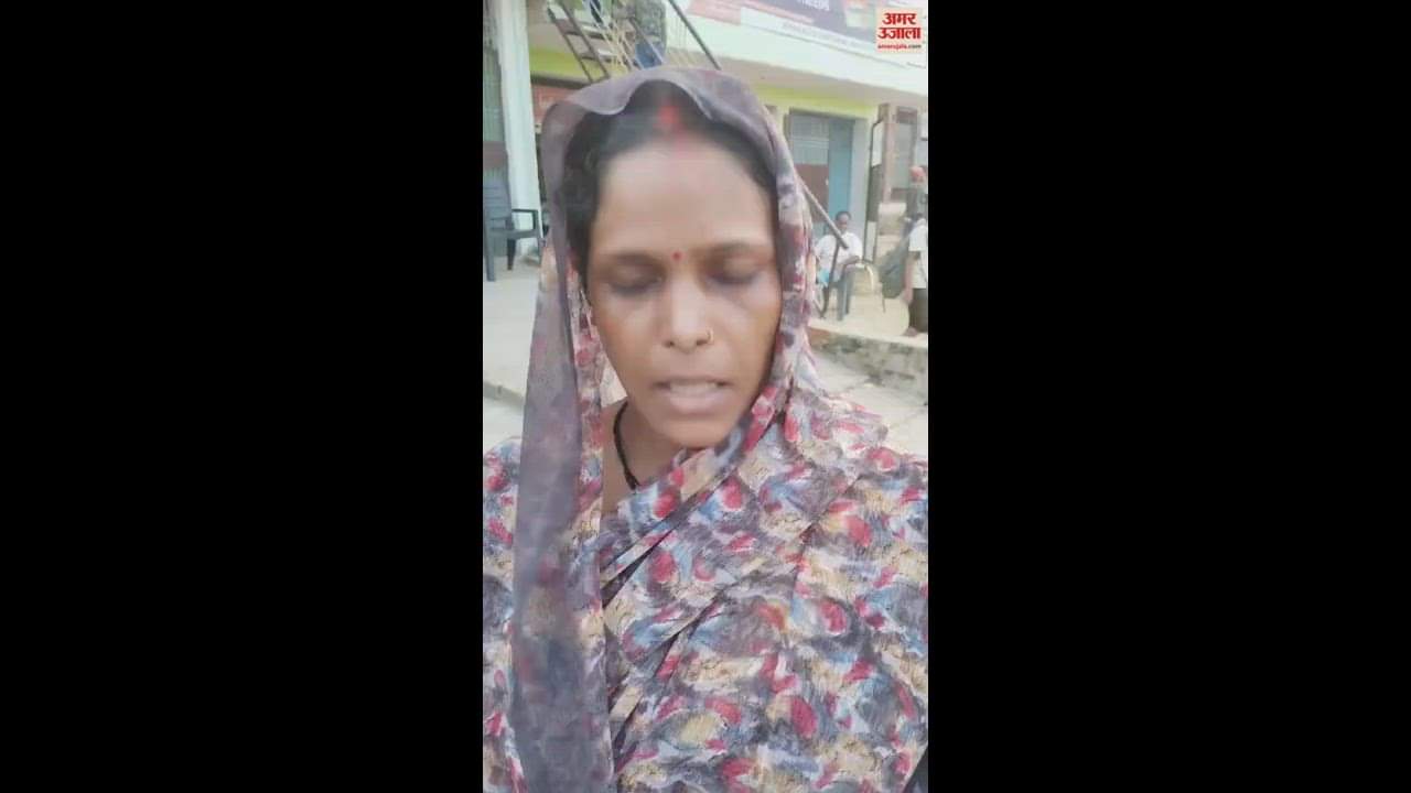 VIDEO : man was brutally beaten the police post in chandauli dragged from his house in plain clothes