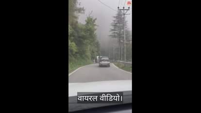 VIDEO : Shimla police issued challan for a girl who was making a video by coming out of the car window