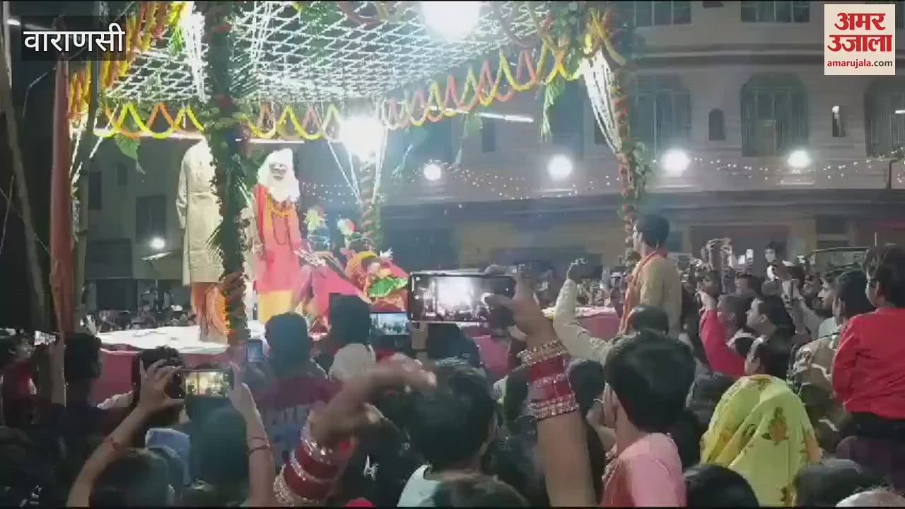 VIDEO : embraced each other Kashi echoed with chants of the four brothers and Har Har Mahadev