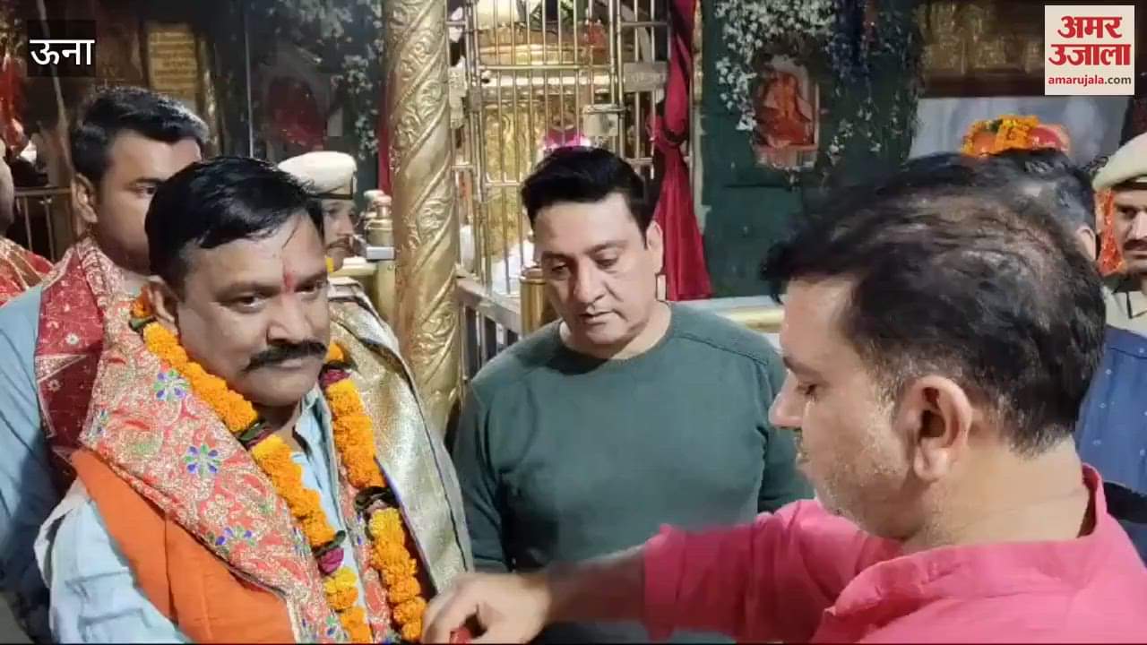 VIDEO : Nardev Kanwar bowed his head at Chintapurni temple