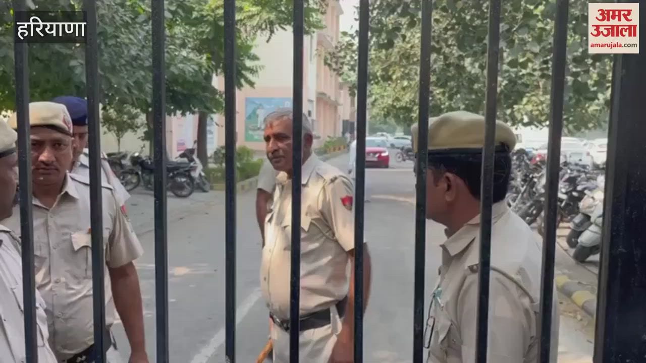 VIDEO : Contract sanitation workers took out a procession in Sonipat