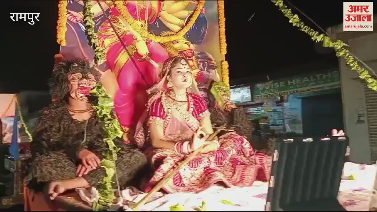 VIDEO : Valmiki procession took place in Rampur, welcomed with shower of flowers, organized by Bhavadhas