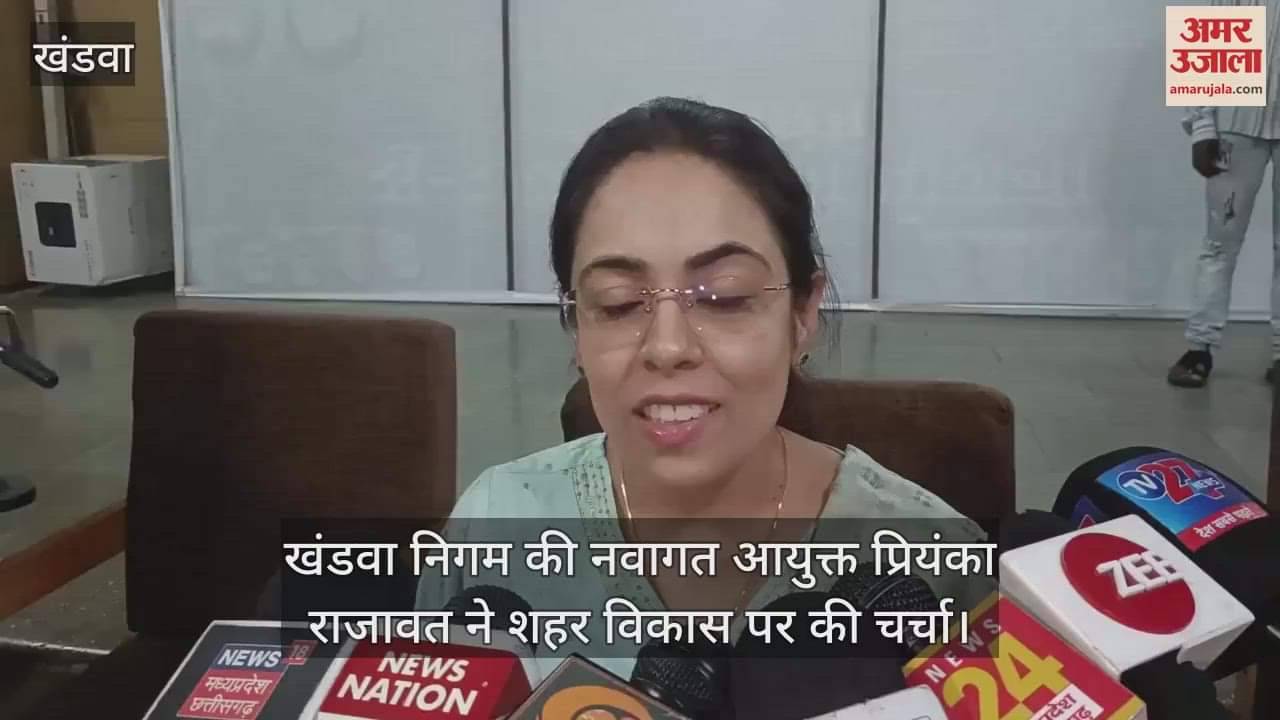 newly arrived commissioner of nagar nigam presented the action plan on issues related to city development