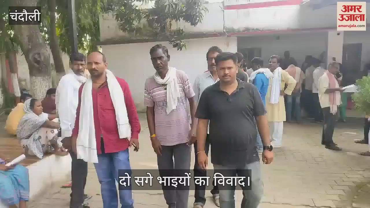 VIDEO : Police accused of brutally beating a man in Chandauli victim complained to SP and pleaded