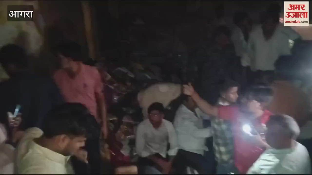 VIDEO : कपड़े की दुकान में लगी भीषण आग,लाखों का नुकसान