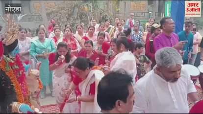 VIDEO : After three-day Kali Puja immersion took place with great pomp at Mahadev Apartment Sector 73 in Noida