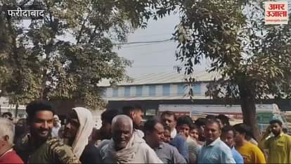 VIDEO : There was an altercation between farmers while taking fertilizer in Ballabhgarh