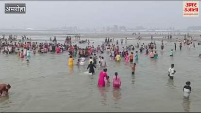 VIDEO : Waves of faith rising on the banks of Ganga, crowd gathered to participate in Tigri fair