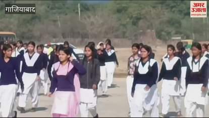 VIDEO : Students rehearsing patriotic and Haryanvi songs for Republic Day in Faridabad