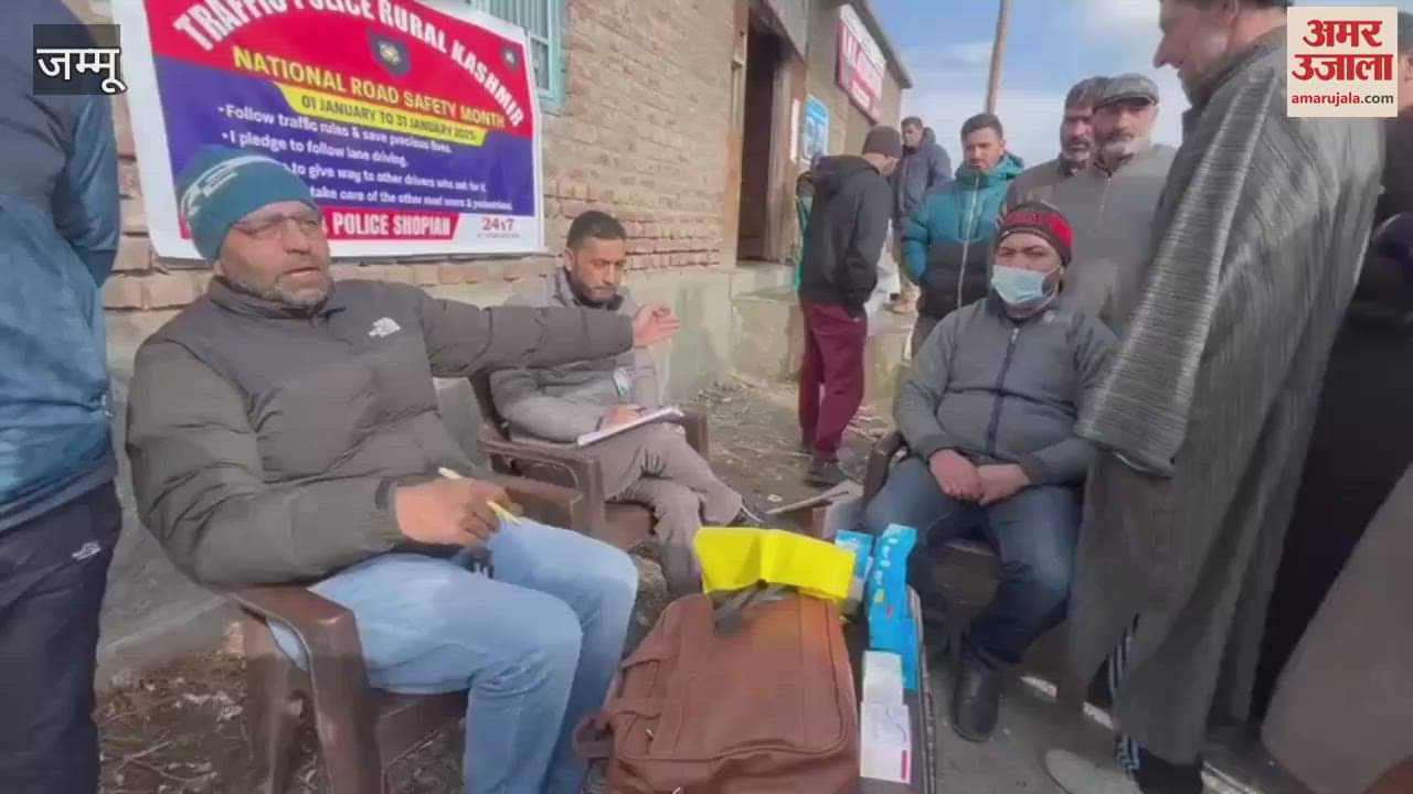 VIDEO : Traffic safety program in Shopian, initiative to raise awareness about road safety