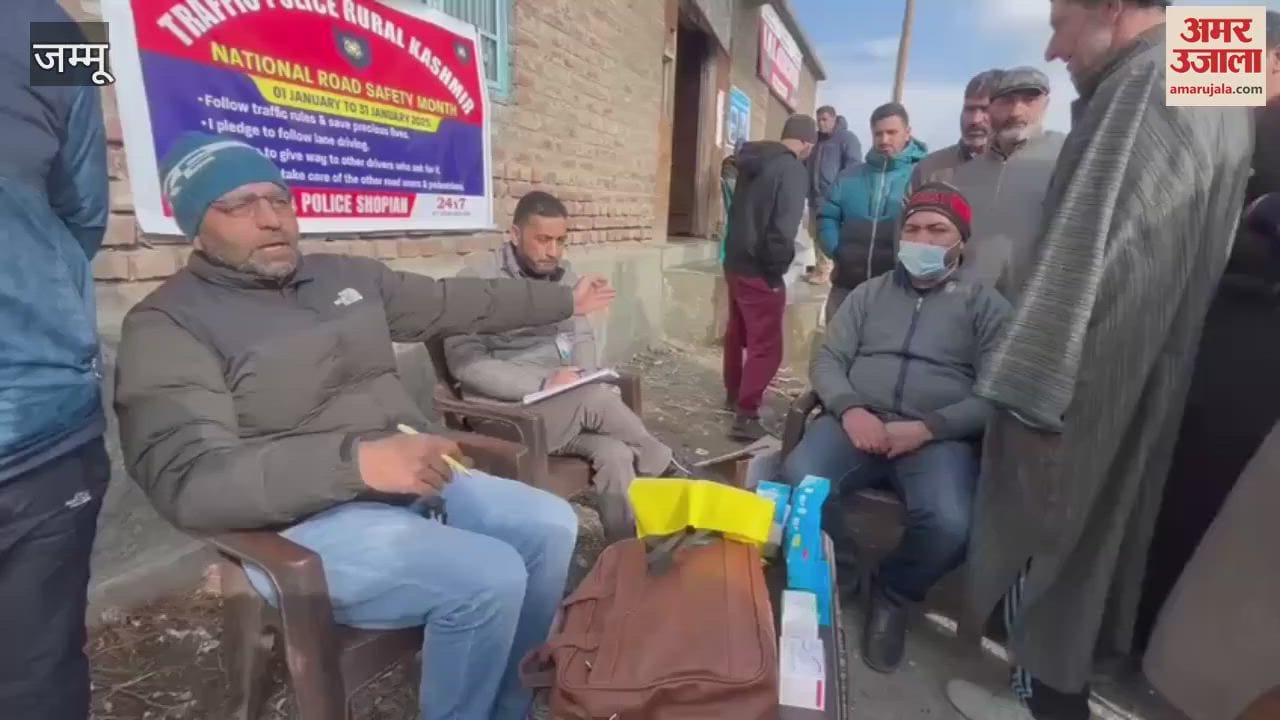 VIDEO : Traffic safety program in Shopian, initiative to raise awareness about road safety