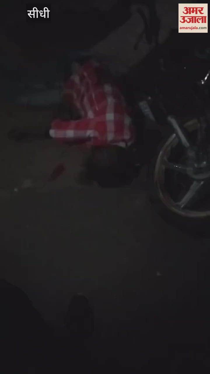 Three killed, five seriously injured in head-on collision between two bikes.