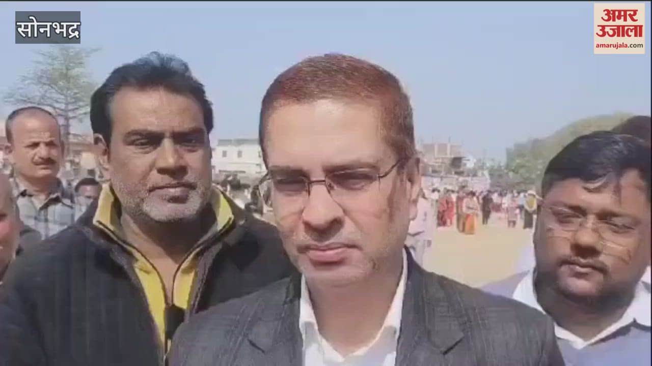 VIDEO : Human chain formed Subhash Chandra Bose birth anniversary in Sonbhadra oath taken road safety