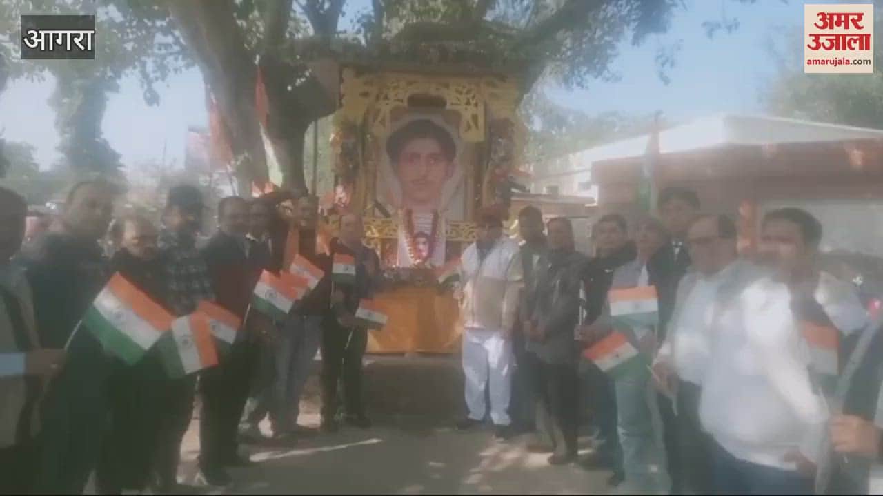 VIDEO : Sindhi community paid tribute to martyr Hemu Kalani in agra