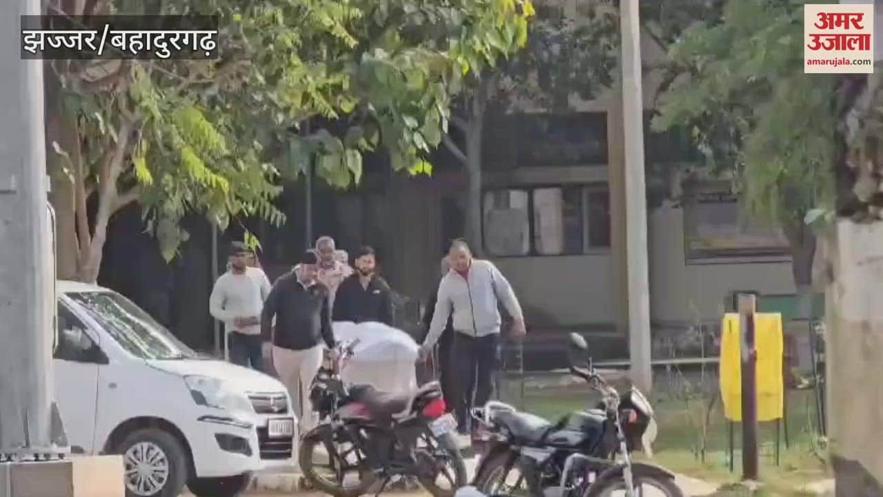 VIDEO : army soldier died in a road accident in Jhajjar, the body was handed over to the family after post-mortem