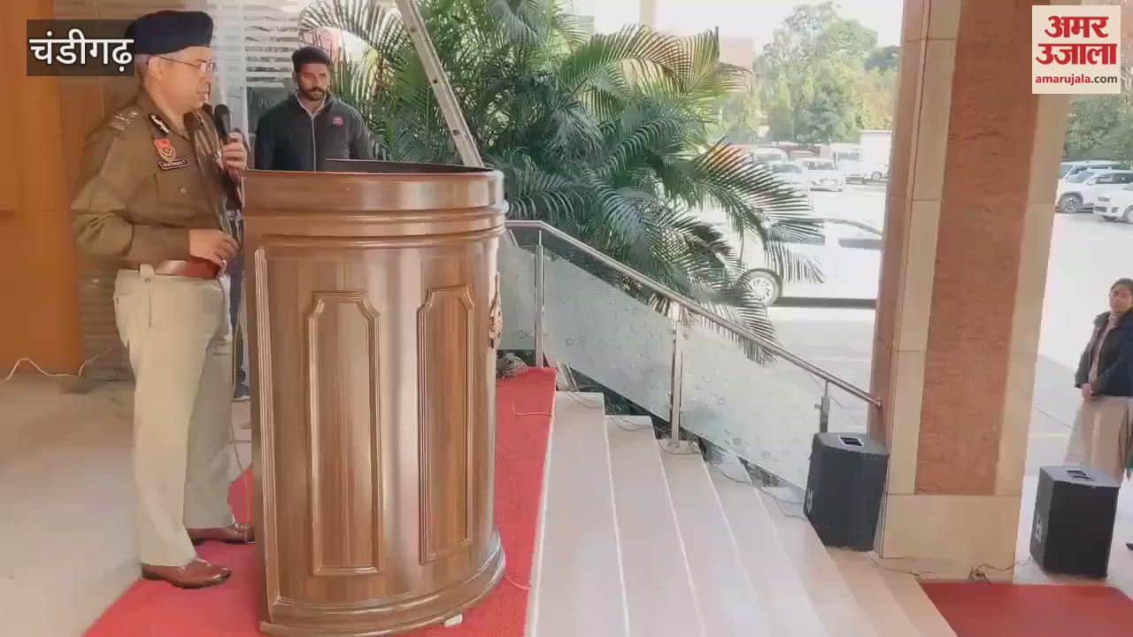 VIDEO : राष्ट्रीय मतदाता दिवस के उपलक्ष्य में महानिदेशक शत्रुजीत कपूर ने दिलाई शपथ