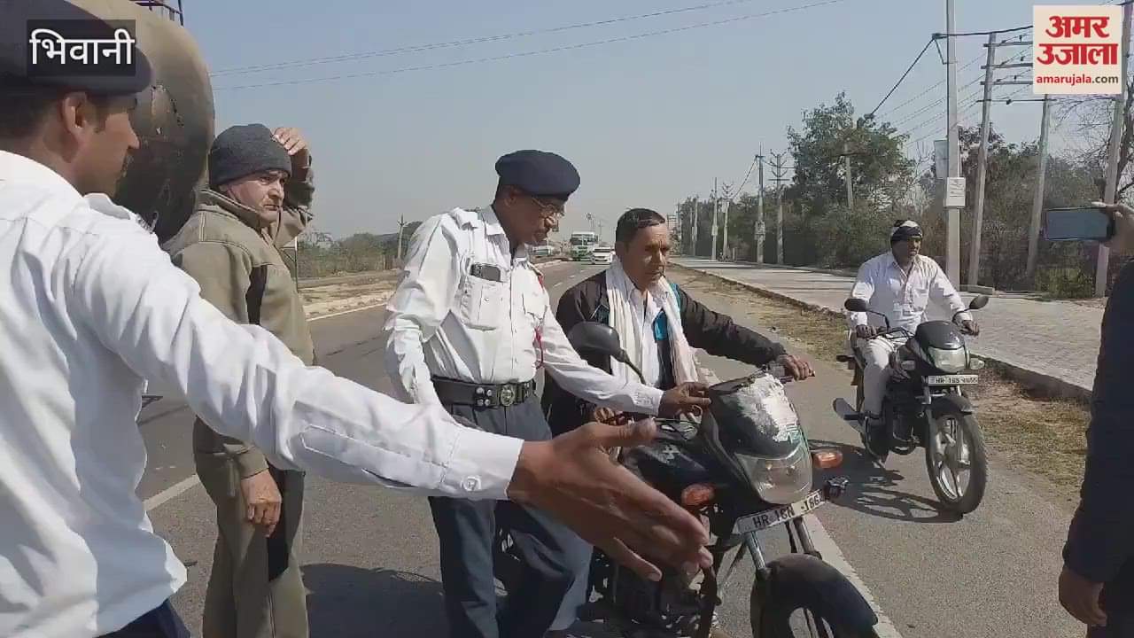 VIDEO : people driving vehicles on road were taught traffic rules In Bhiwani