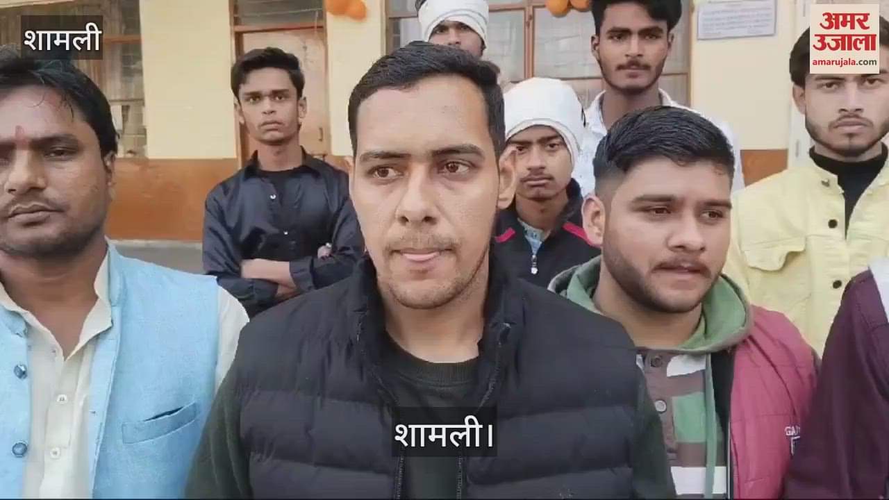 VIDEO : Public service center operators made fake birth certificates in Shamli, uproar