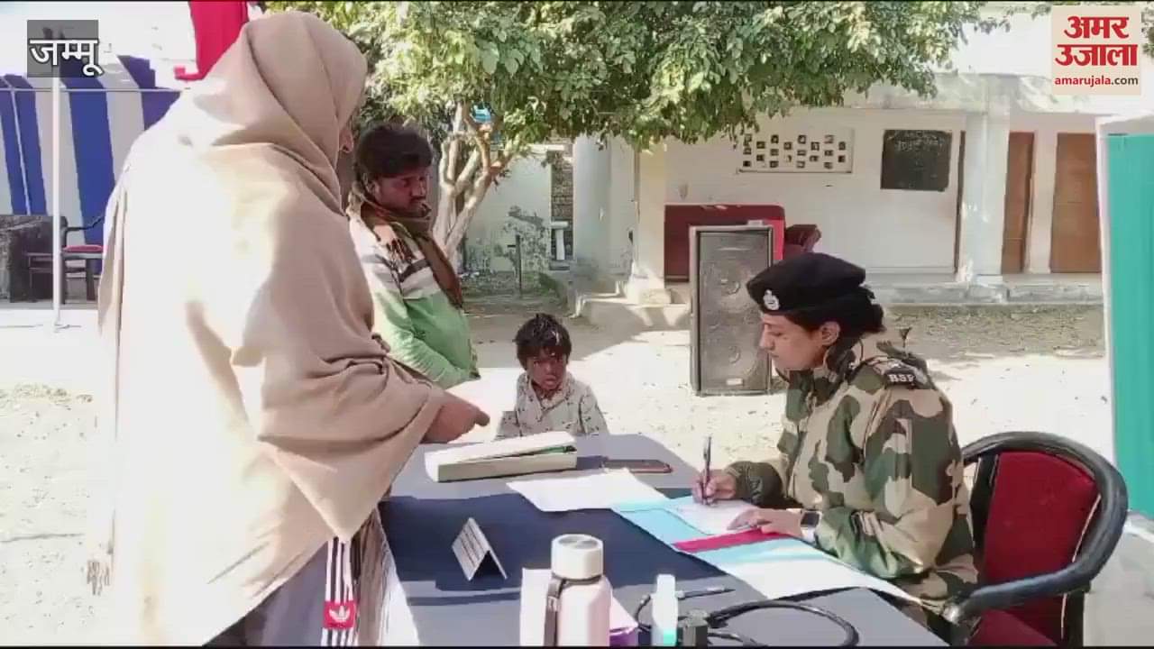VIDEO : Health checkup camp organized by BSF in Chadgali High School of Madh, villagers get relief