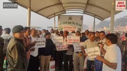VIDEO : appeal made devotees taking bath Ganga in Kashi a pledge of cleanliness