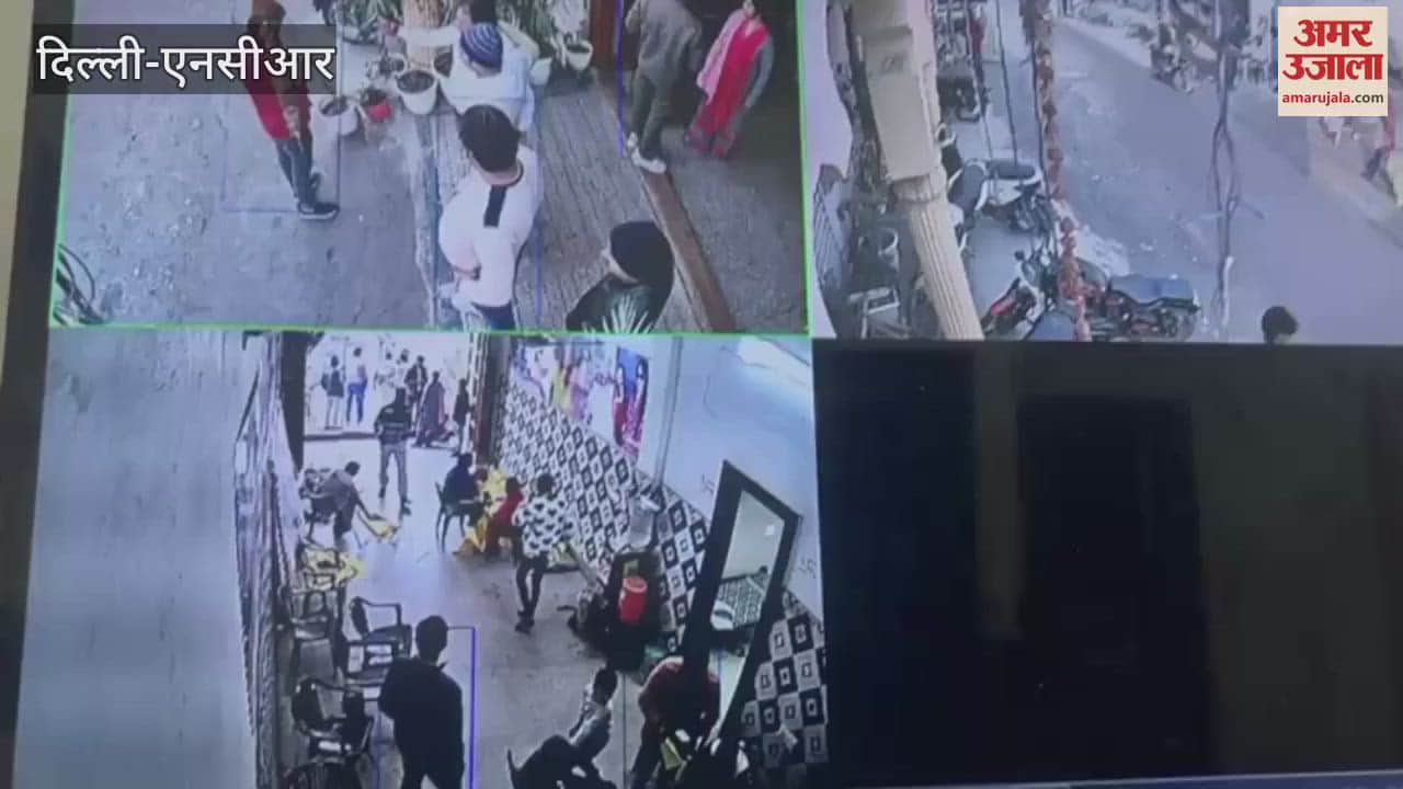 VIDEO : car entered the office of independent candidate from Mundka