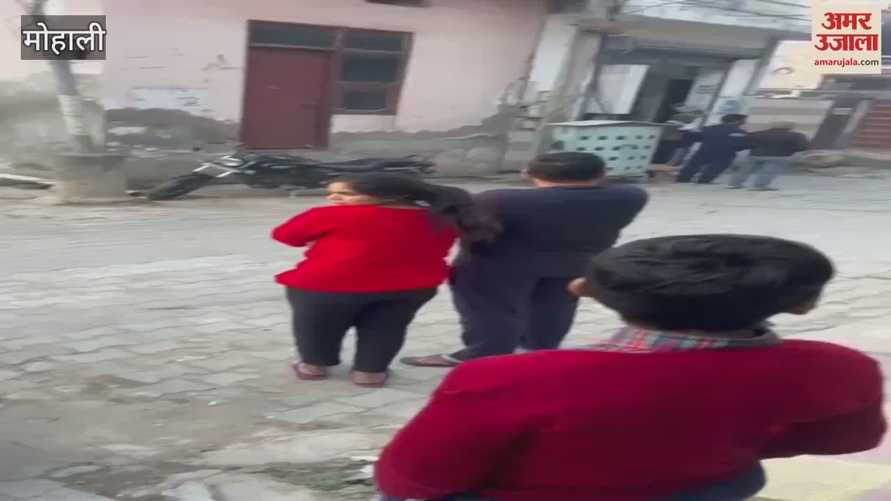 VIDEO : Man Commit Suicide in Derabassi