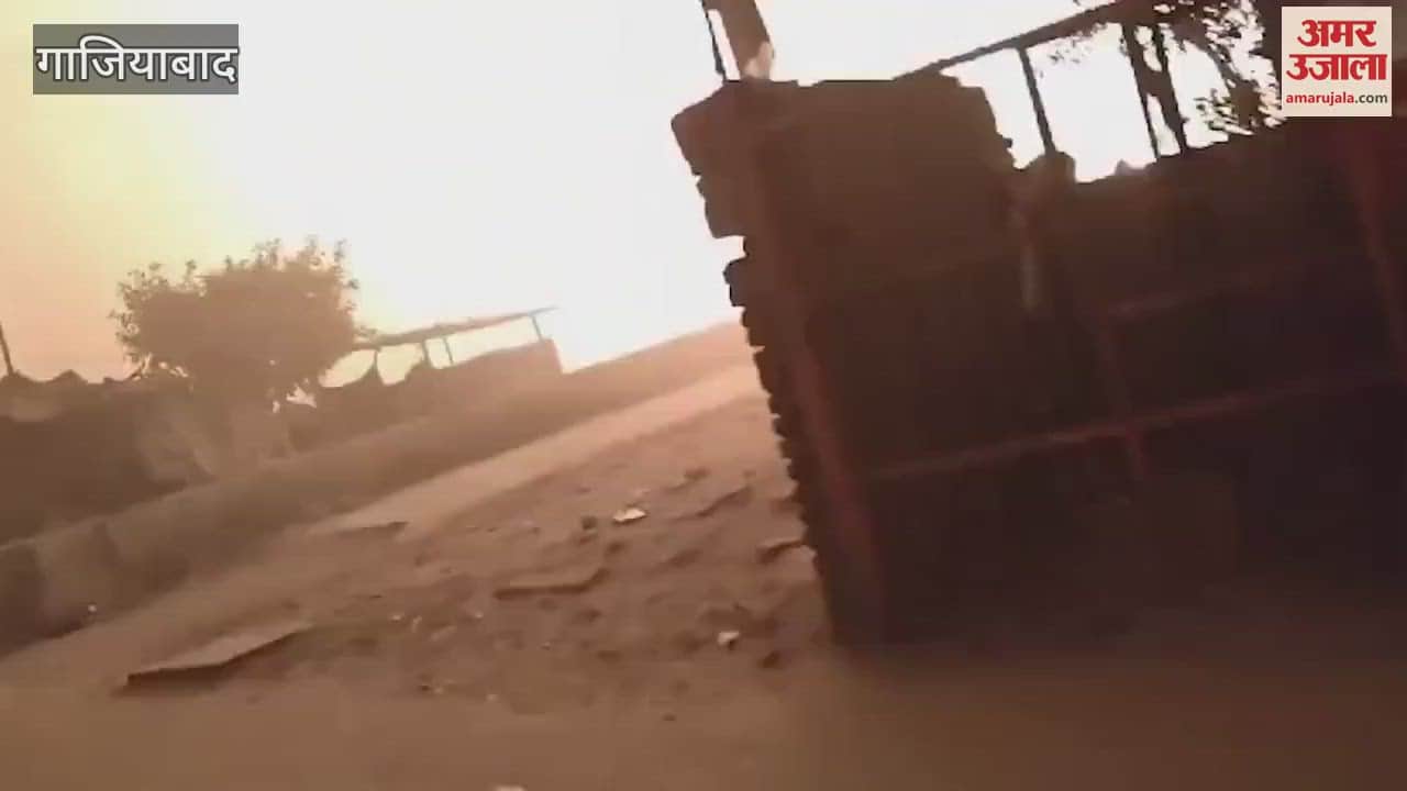VIDEO : Truck loaded with LPG cylinders caught fire in Ghaziabad