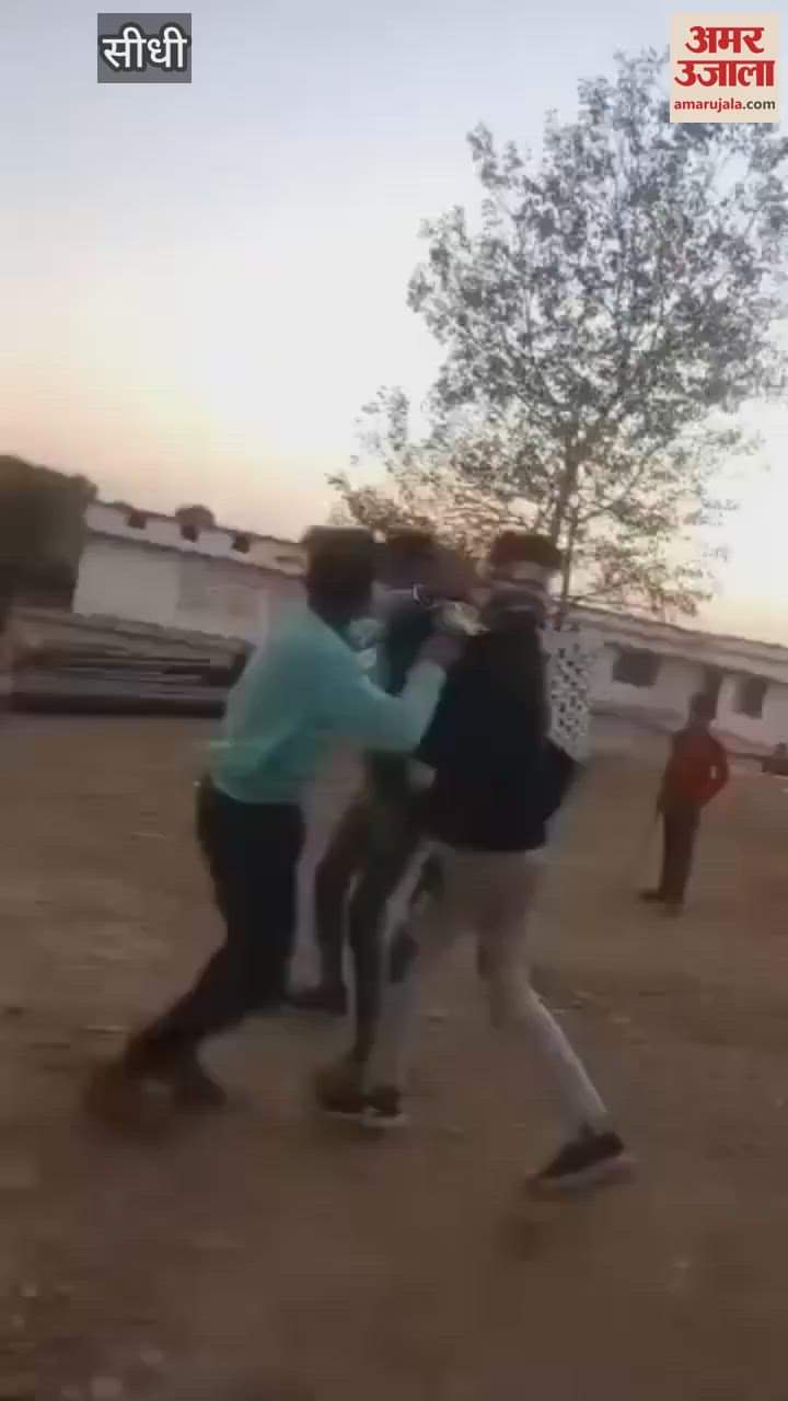 Young man attacked over old dispute five people together brutally beat him up