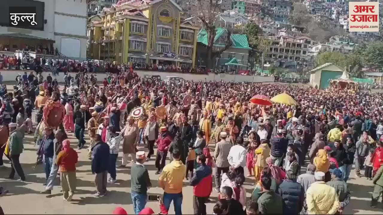 VIDEO : Hundreds of devotees gathered to pull the chariot in Rath Yatra