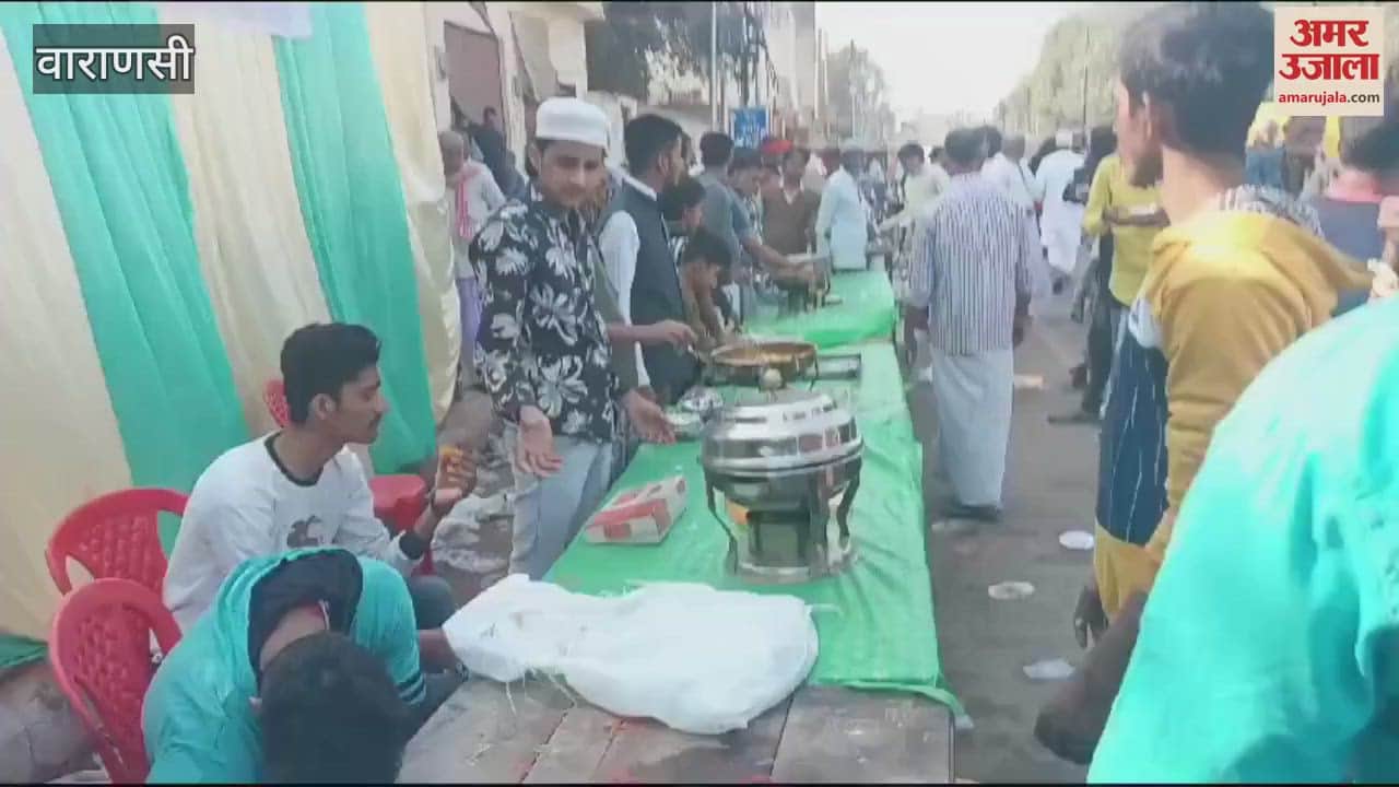 VIDEO : Seva camp organized in Varanasi sweets and kachoris distributed