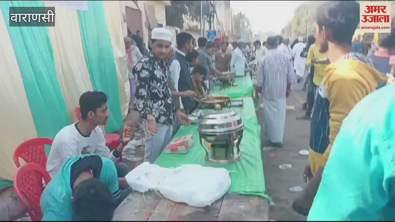 VIDEO : Seva camp organized in Varanasi sweets and kachoris distributed