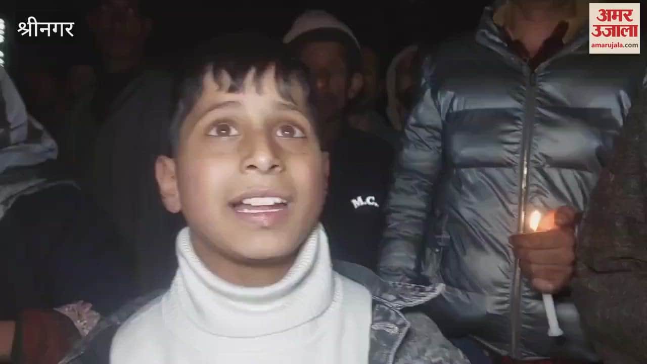 VIDEO : Candle march in Anantnag to pay tribute to martyred soldier, message of solidarity against terrorism