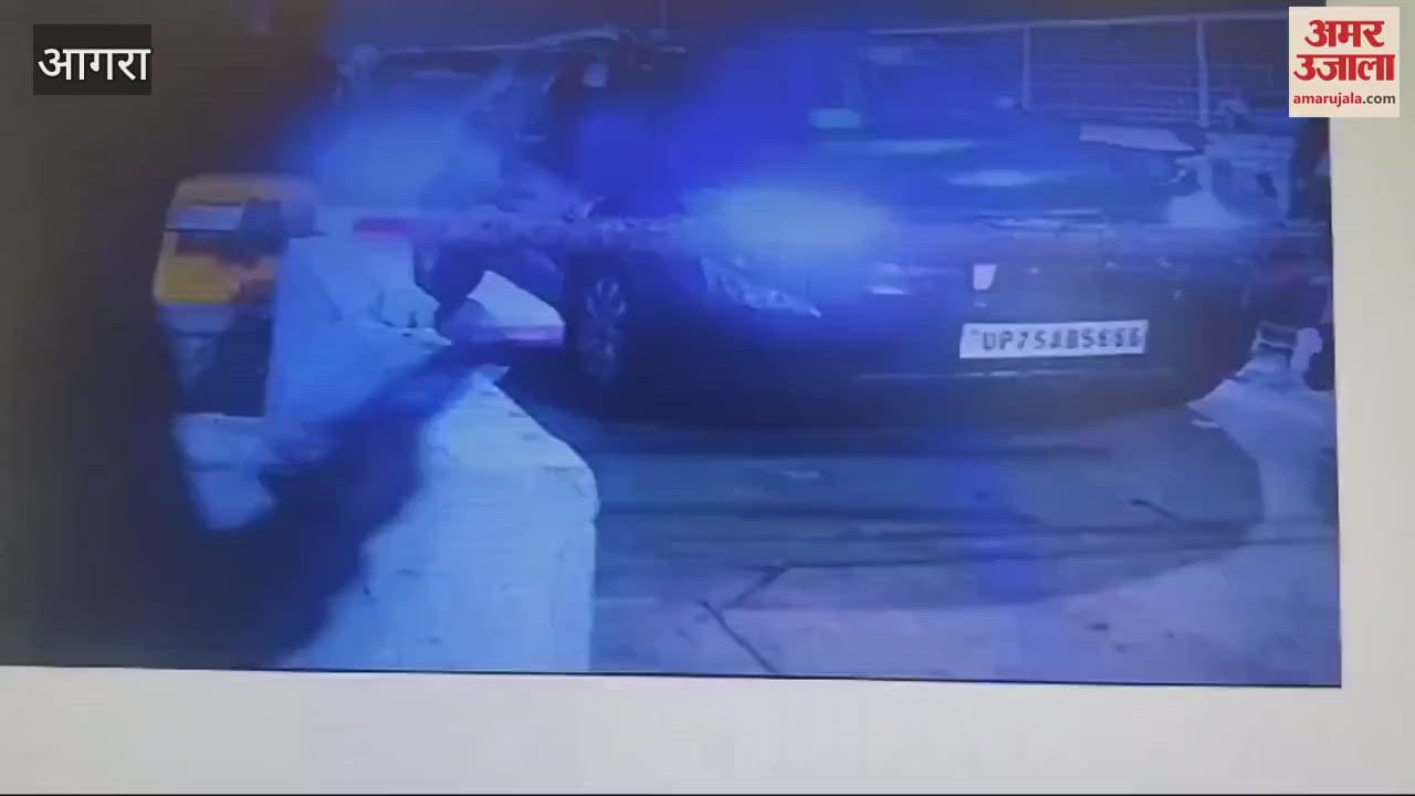 VIDEO : Etawah MP's gunner's arrogance took out 29 cars and a bus without paying toll