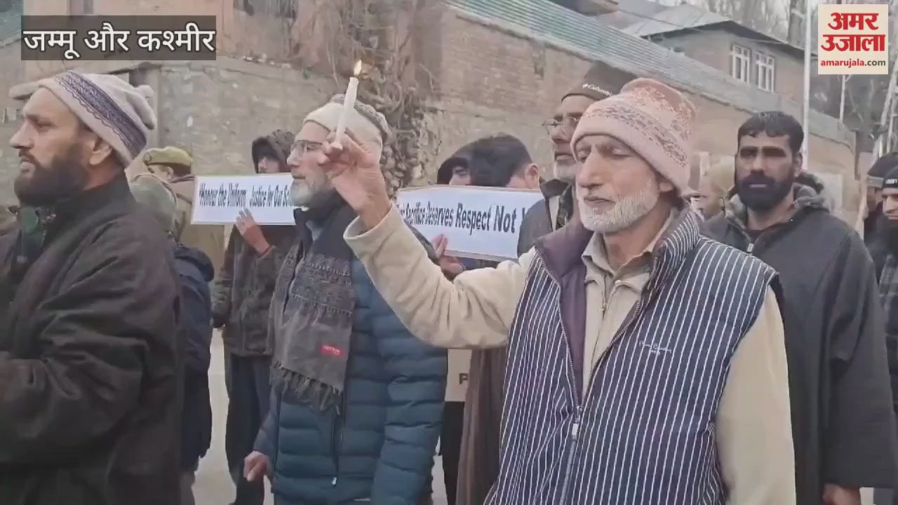 VIDEO : Candle march in memory of martyr Manzoor Ahmed Wage in Bandipora, demand for justice